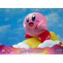 Kirby statuette Warp Star Kirby 30 cm