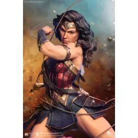 Wonder Woman Comic statuette 1/4 Wonder Woman Early Bird Version 47 cm