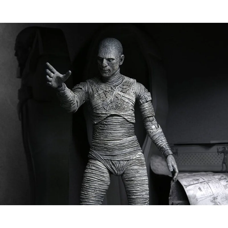 Universal Monsters figurine Ultimate The Mummy (Black & White) 18 cm