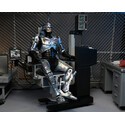 RoboCop figurine Ultimate Battle Damaged RoboCop with Chair 18 cm