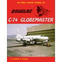 Livre Douglas C-74 GlobemasterPar Nicholas M. Williams, 104 pages