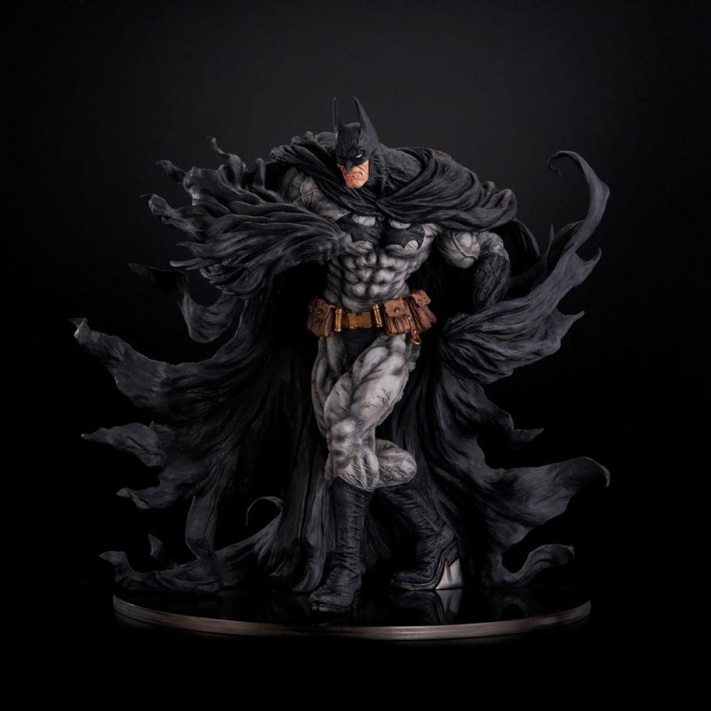 DC Comics statuette Sofbinal Soft Vinyl Batman Hard Black Ver. 35 cm