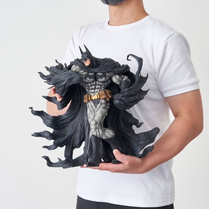 DC Comics statuette Sofbinal Soft Vinyl Batman Hard Black Ver. 35 cm