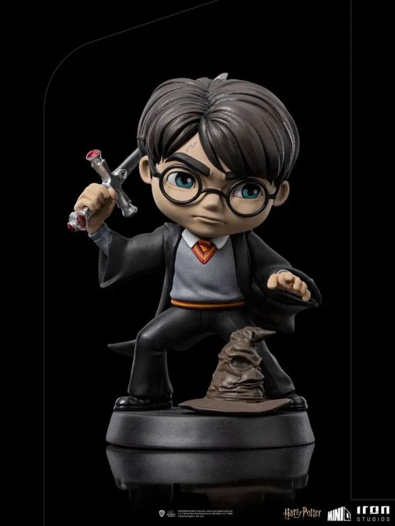 Harry Potter figurine Mini Co. PVC Harry Potter with Sword of Gryffindor 14 cm