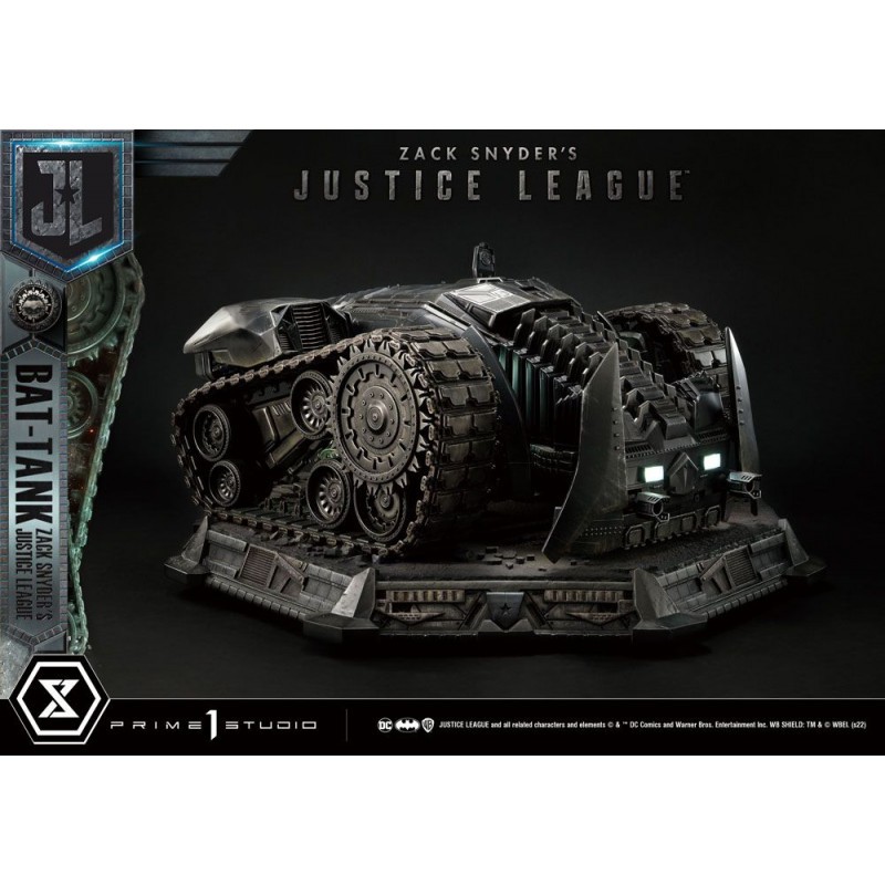 Zack Snyder's Justice League diorama Museum Masterline Bat-Tank Deluxe Version 36 cm