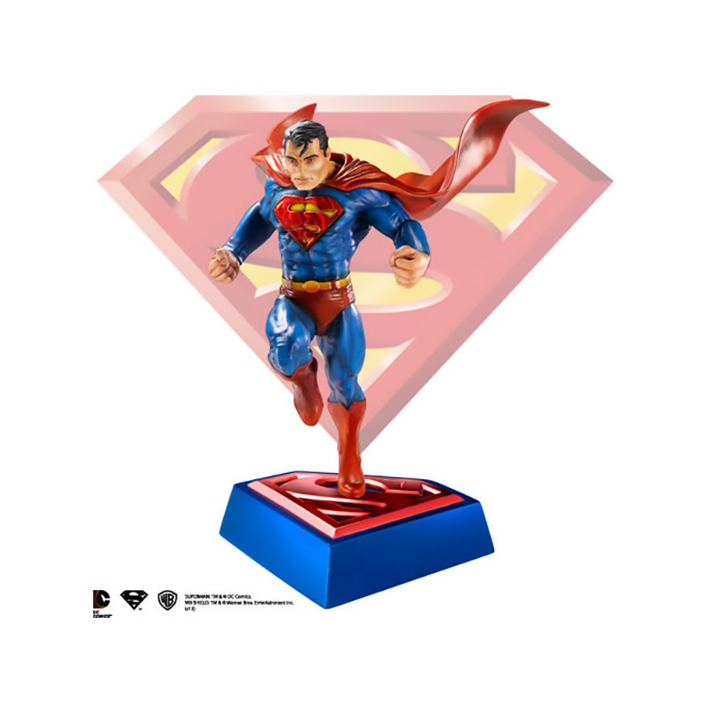 SUPERMAN COMIC BOOK ED SCULPT