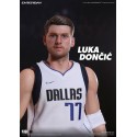 NBA Collection Real Masterpiece Luka Doncic 30 cm