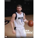 NBA Collection Real Masterpiece Luka Doncic 30 cm