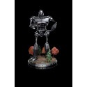 IRON GIANT AND HOGHARTH 1/20 STATUE