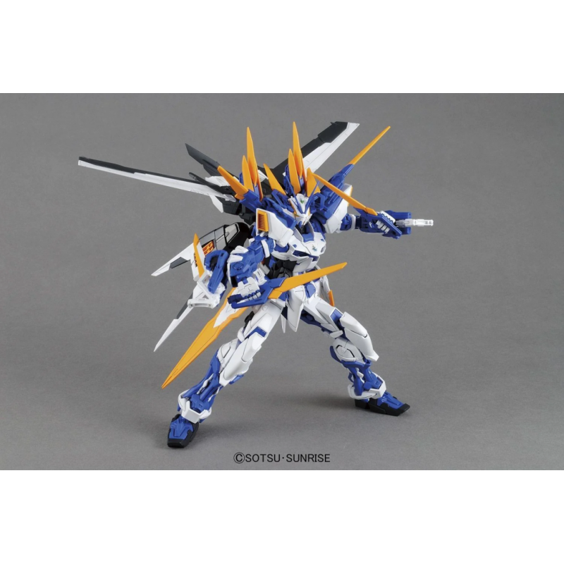 GUNDAM - MG 1/100 Gundam Astray Blue Frame D - Model Kit 18cm