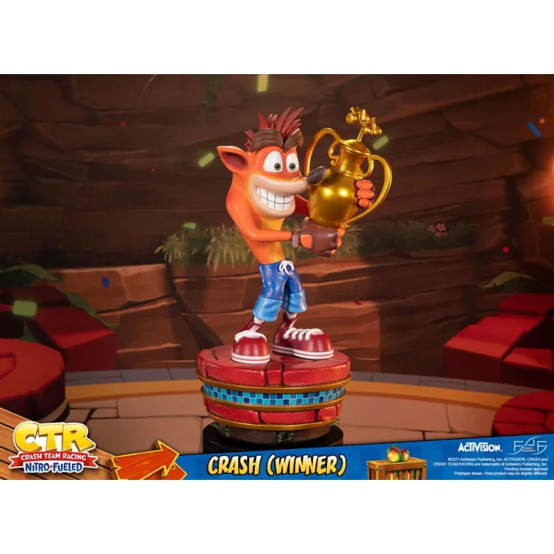 Crash Team Racing Nitro-Fueled statuette Crash (Winner) 46 cm