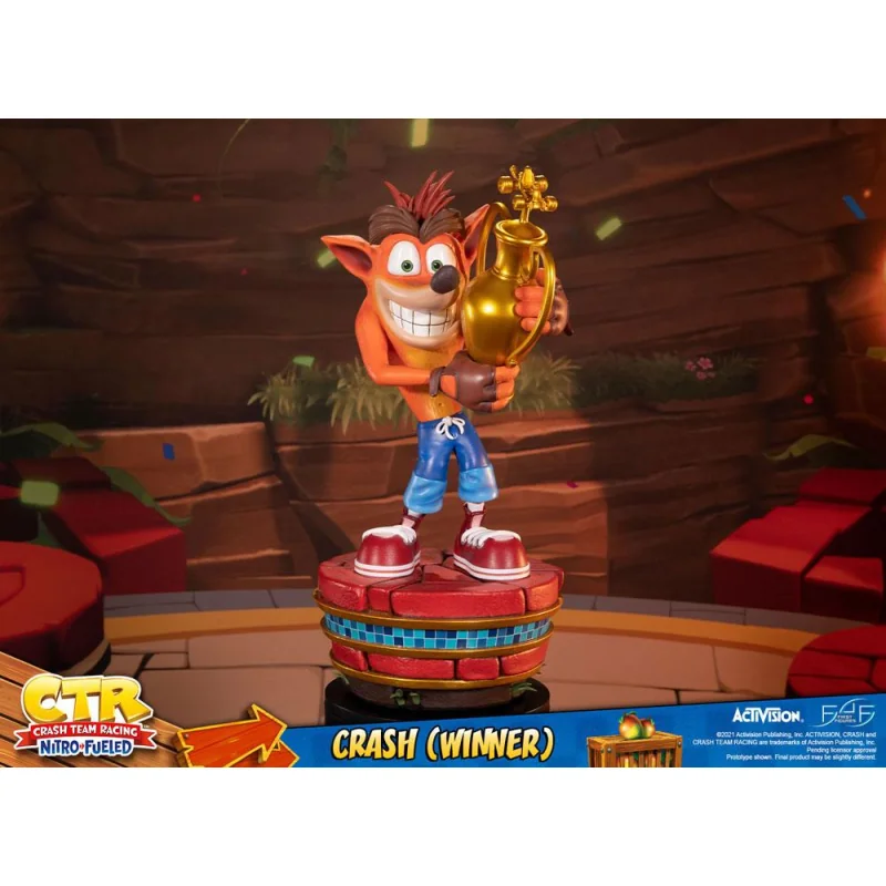 Crash Team Racing Nitro-Fueled statuette Crash (Winner) 46 cm