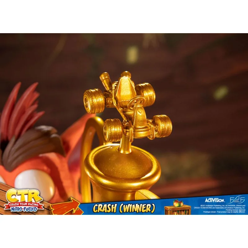 Crash Team Racing Nitro-Fueled statuette Crash (Winner) 46 cm