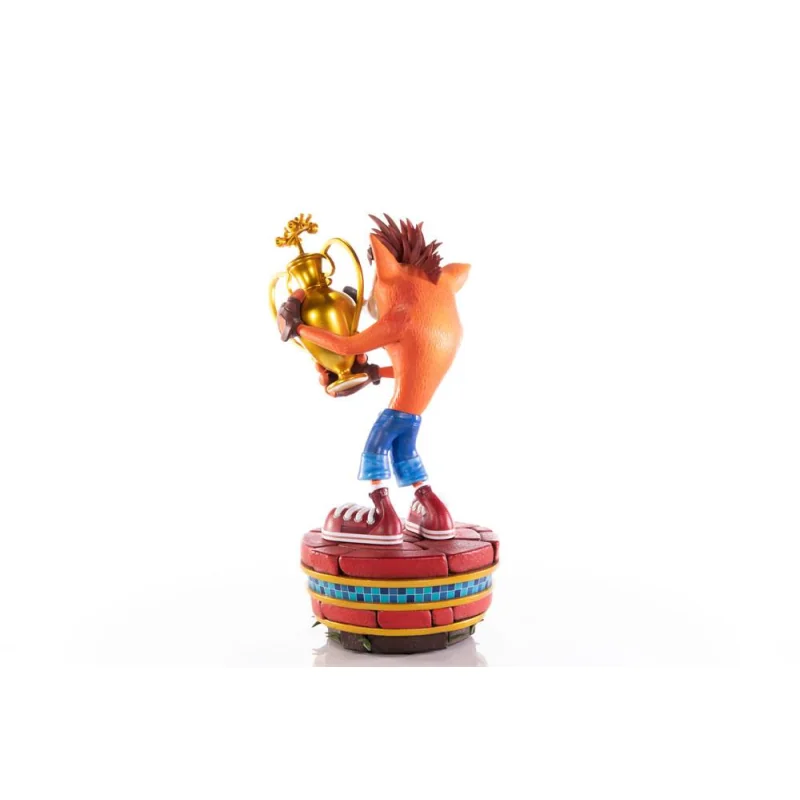 Crash Team Racing Nitro-Fueled statuette Crash (Winner) 46 cm