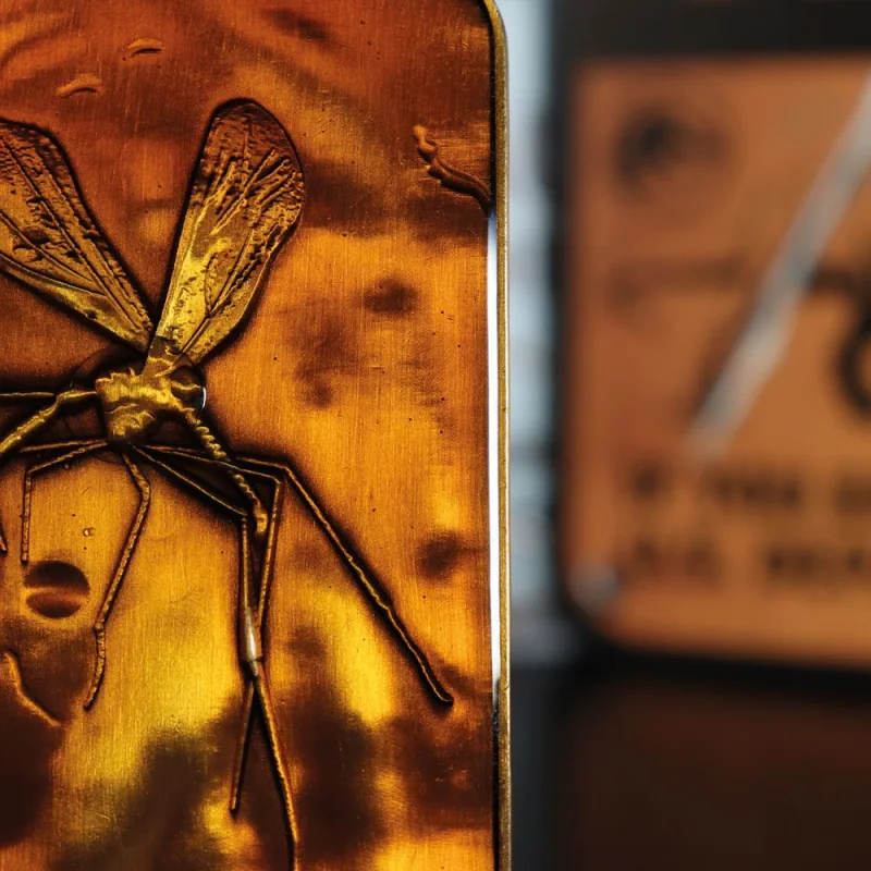 Jurassic Park Lingot de Collection Mosquito in Amber Limited Edition