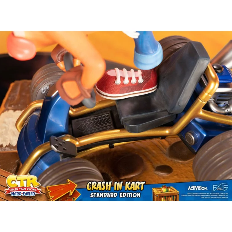 Crash Team Racing Nitro-Fueled statuette Crash in Kart 31 cm