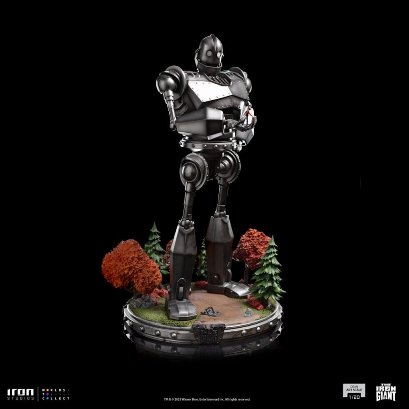 IRON GIANT AND HOGHARTH 1/20 STATUE