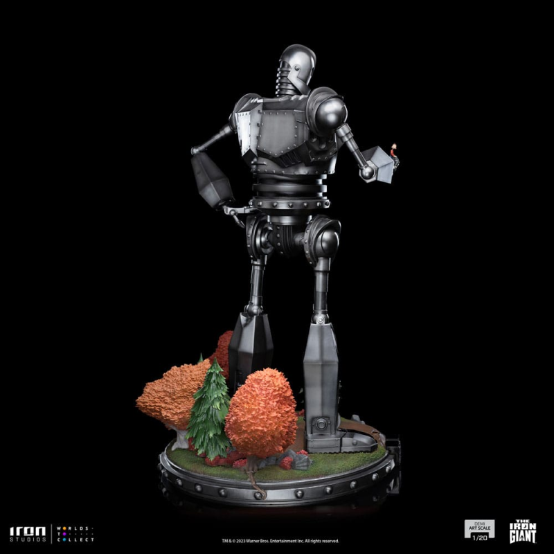 IRON GIANT AND HOGHARTH 1/20 STATUE