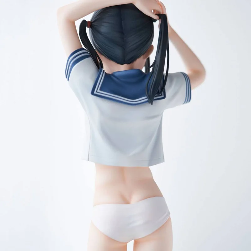 KANTOKU IN THE MIDDLE SAILOR SUIT STATUE