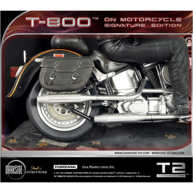 T-800 ON MOTORCYCLE LTD SIGN ED. STATUE