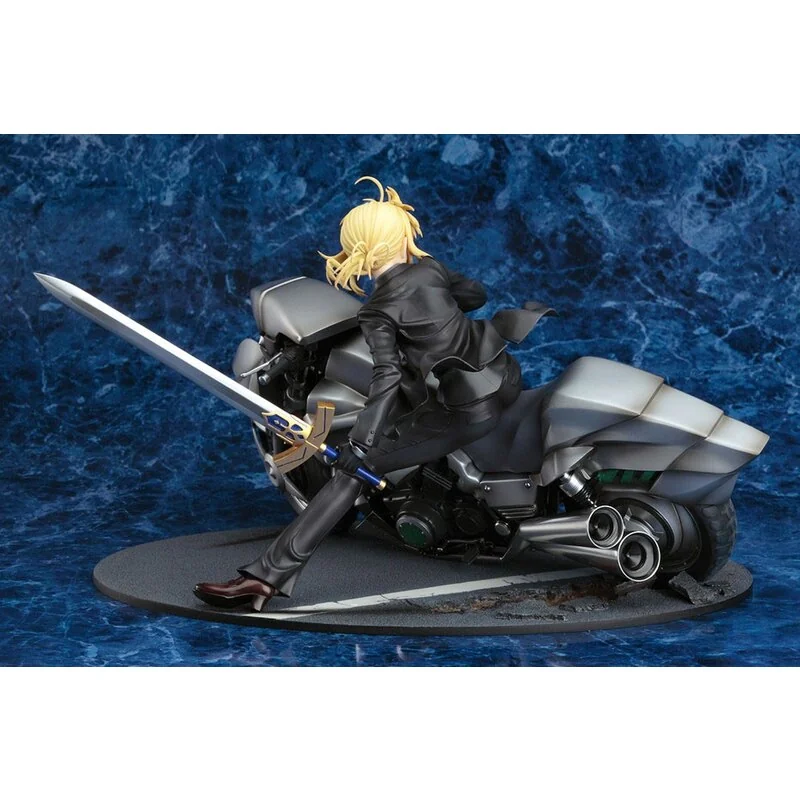 Fate/Zero statuette 1/8 Saber & Saber Motored Cuirassier 16 cm